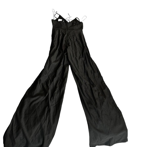 Windsor women's black wide leg romper size medium with spaghetti straps, nwt - Picture 3 of 6